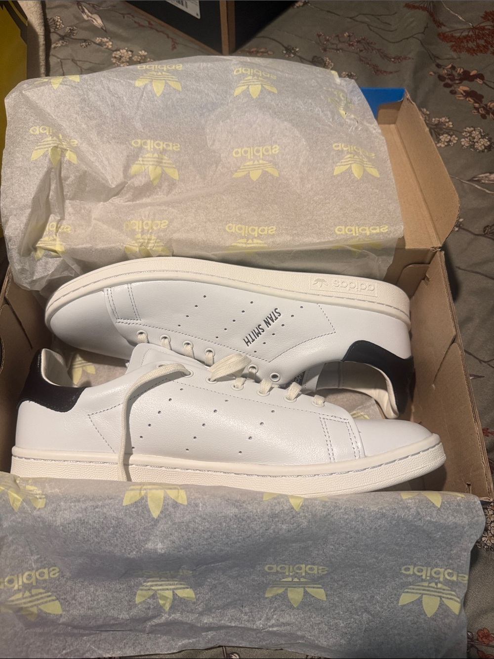 Adidas Stan Smith Leather Sneakers – Size 10.5 – New in Box